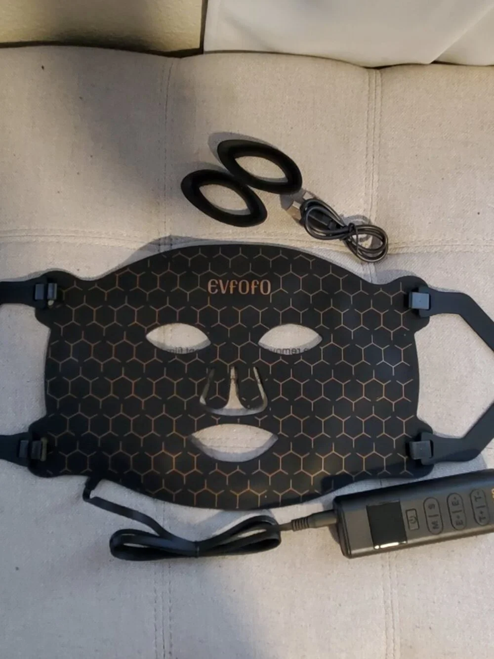 NWOB Led Red Light Face Mask